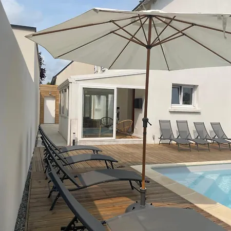 La Sénéchal Villa *