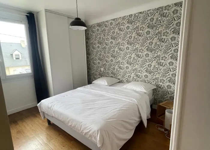 La Senechal فيلة