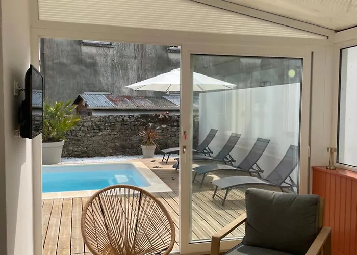 La Senechal فيلة